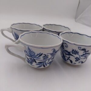 Blue Danube Tea Cup Set 4 Japan Style Blue Onion Design Teacup Tripod Handle